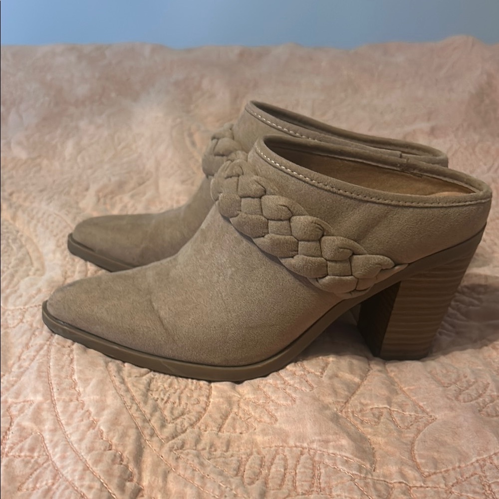 Tan Braided Mules with Suede Texture